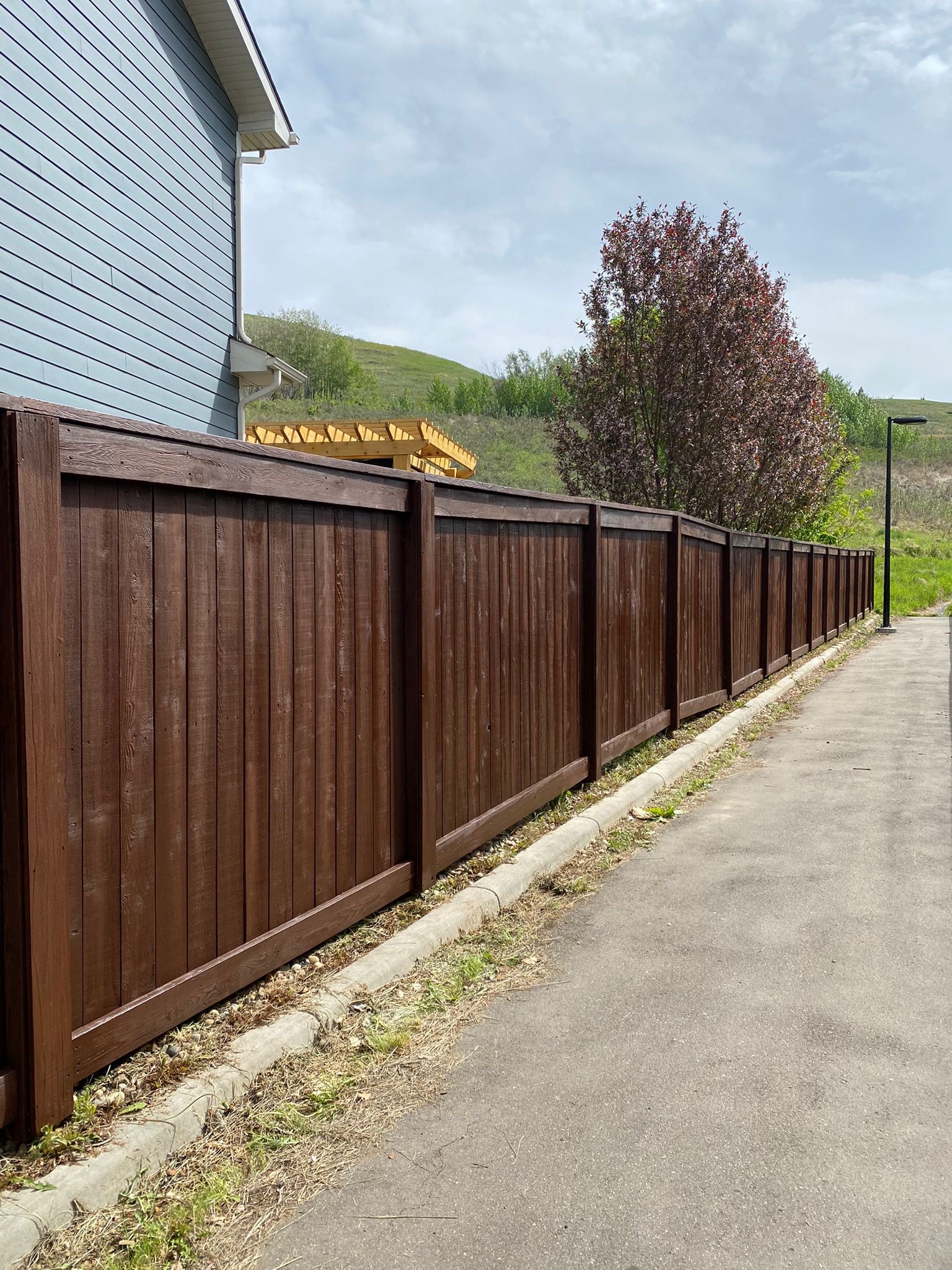 Fence Painting and Staining Calgary, Alberta